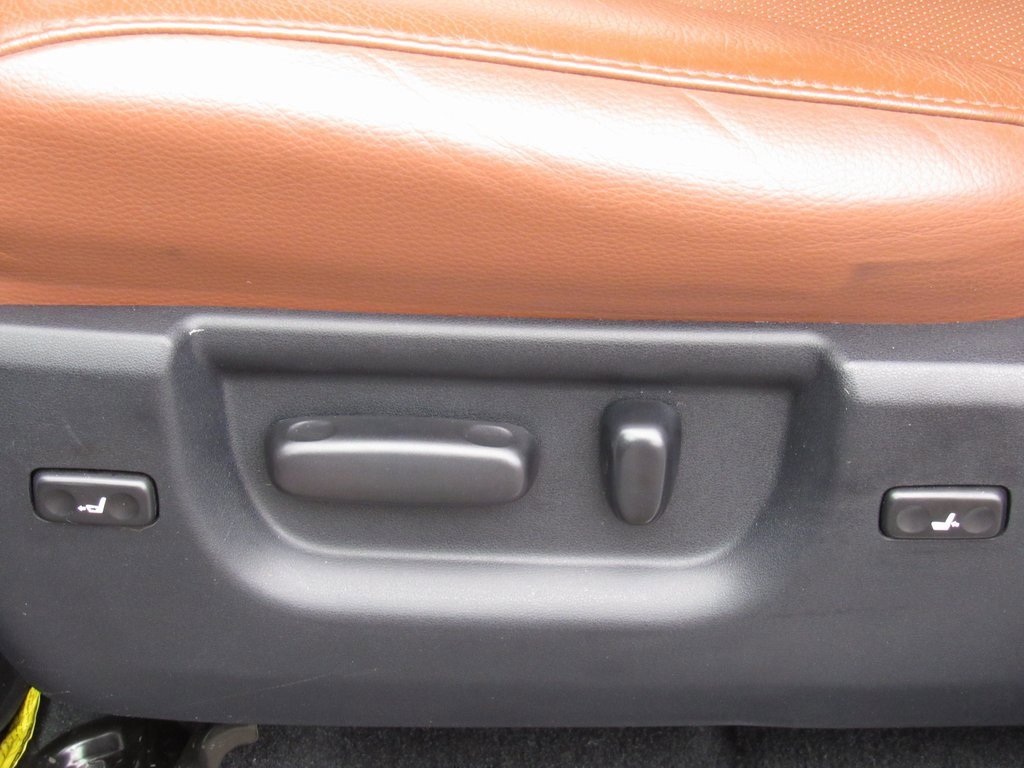 Used 2019 Toyota Sequoia Platinum image 12