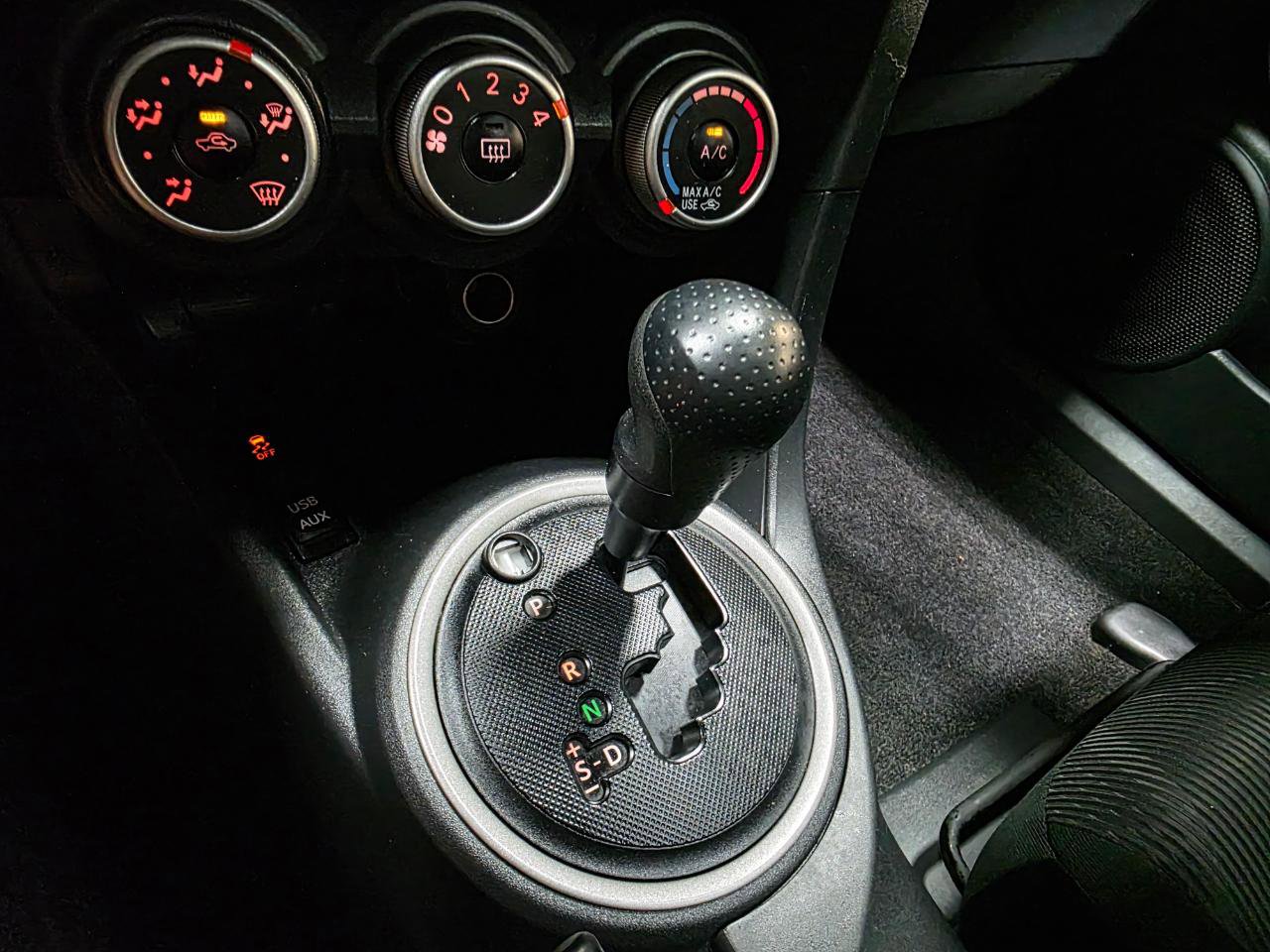 Used 2013 Scion tC image 29