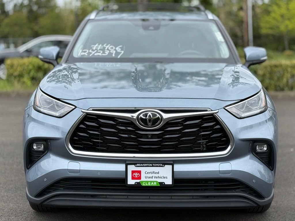 Used 2022 Toyota Highlander Limited AWD/4WD image 8