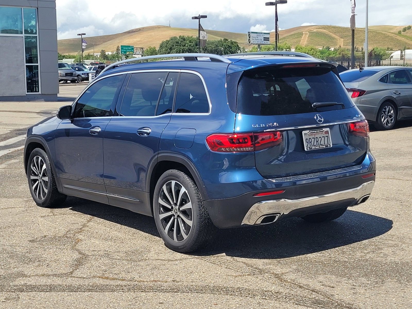 Used 2021 Mercedes-Benz GLB 250 4MATIC image 6