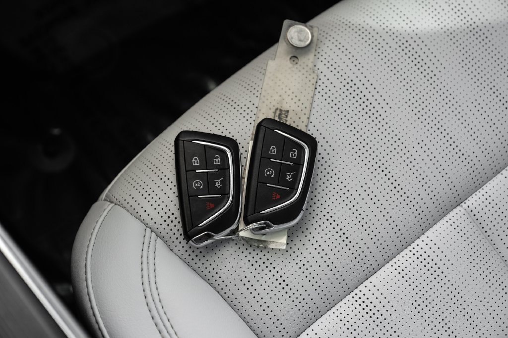 Used 2024 Cadillac Lyriq Luxury w/ LPO, Floor Liner Package RWD image 60