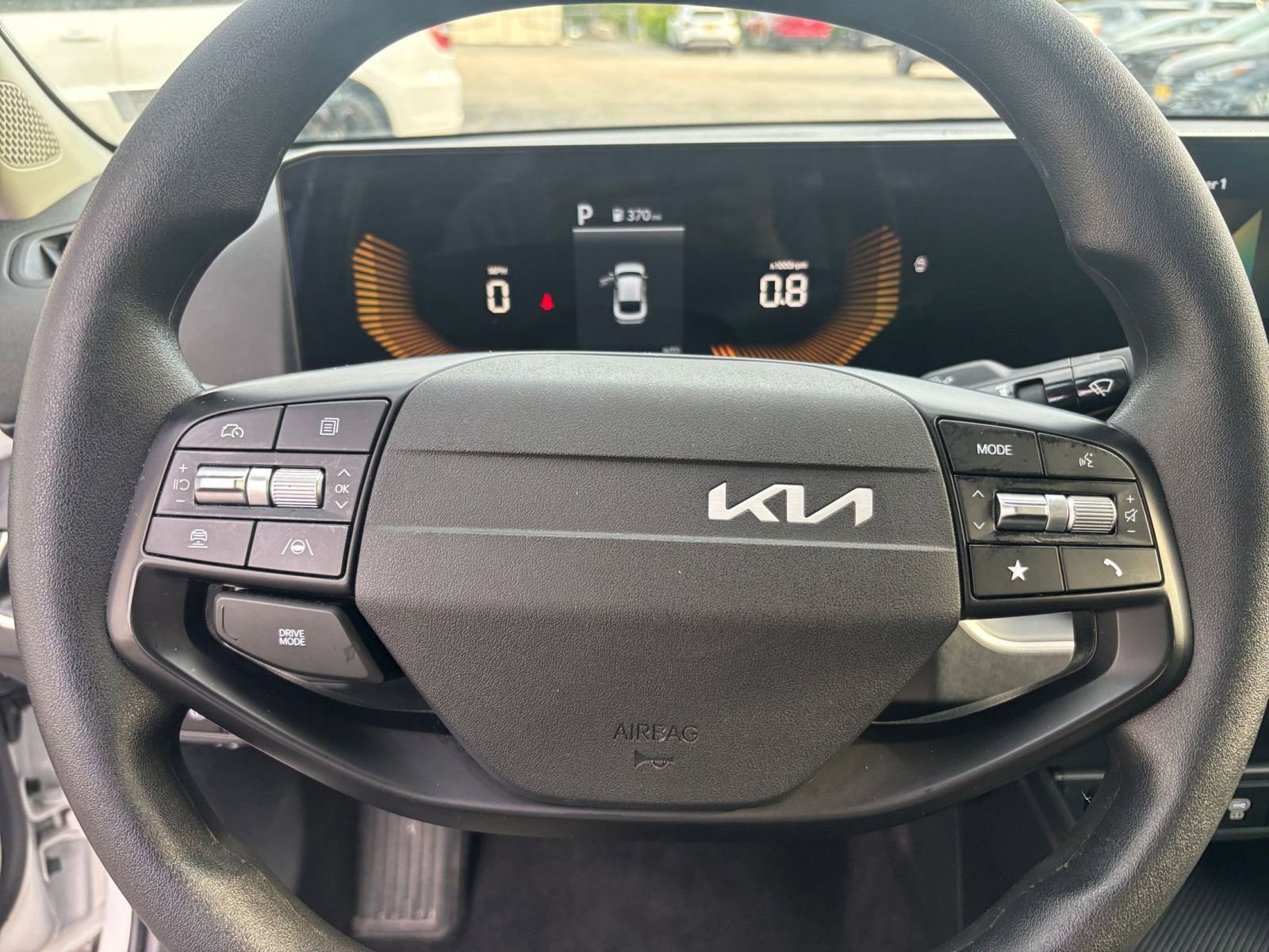 Used 2025 Kia K4 LXS image 27