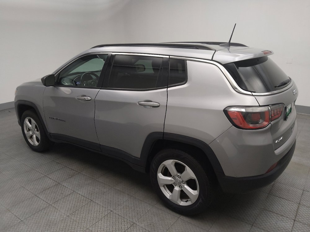 Used 2019 Jeep Compass Latitude w/ Popular Equipment Group AWD/4WD image 3