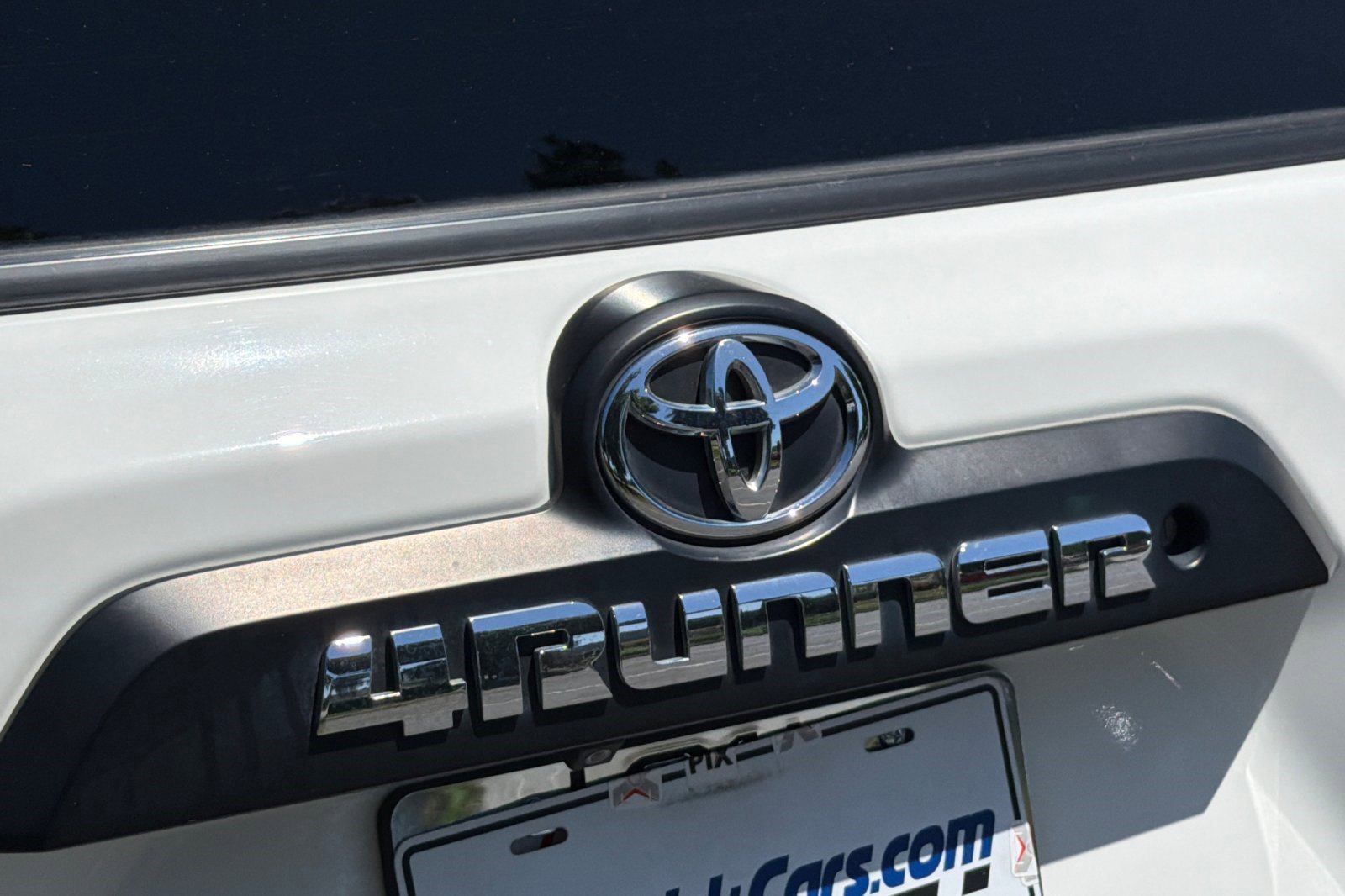 Used 2017 Toyota 4Runner TRD Off-Road AWD/4WD image 36