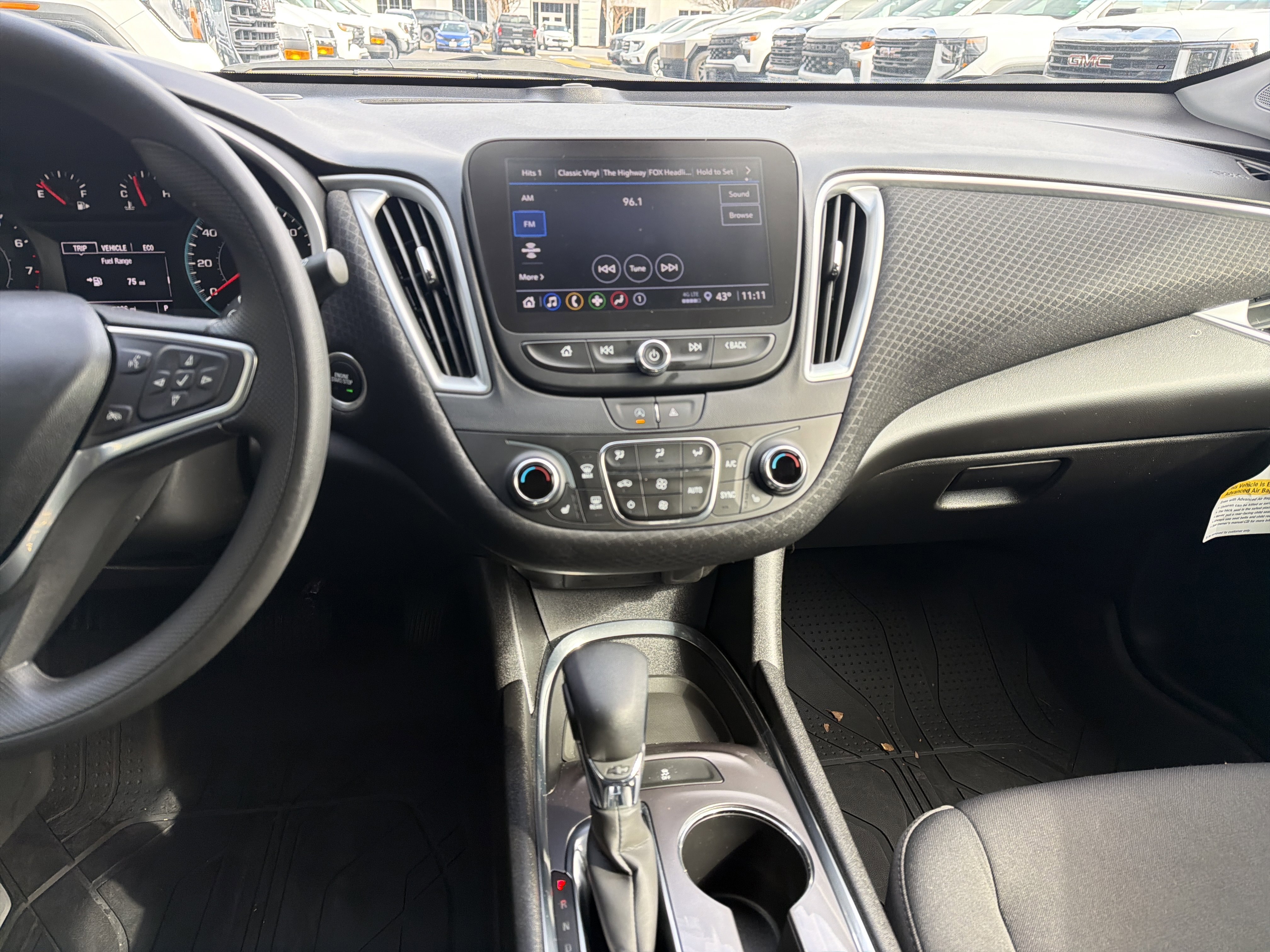 Used 2023 Chevrolet Malibu LT image 28