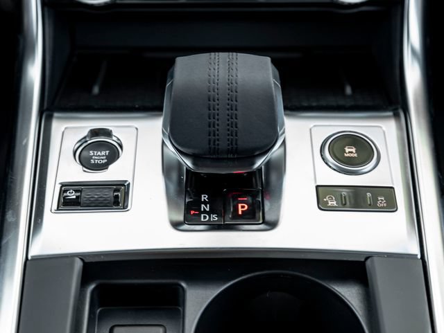 New 2024 Jaguar XF R-Dynamic SE AWD/4WD image 19