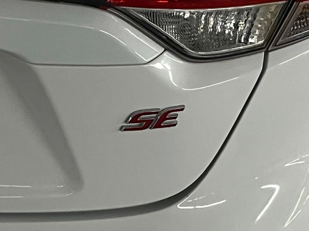 Used 2023 Toyota Corolla SE image 34