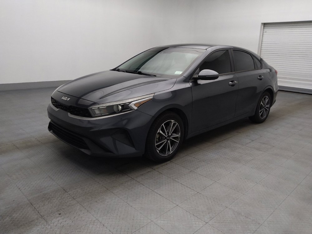 Used 2022 Kia Forte LXS w/ LXS Technology Package FWD image 2
