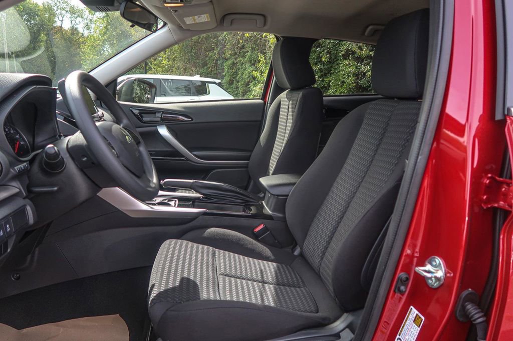 New 2026 Mitsubishi Eclipse Cross LE image 24