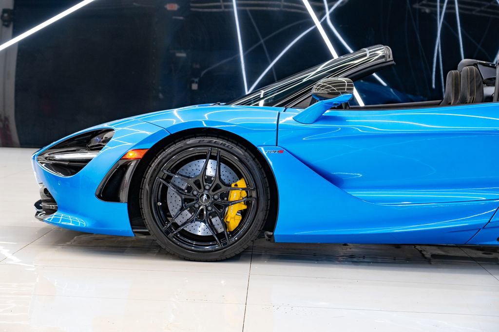 Used 2020 McLaren 720S Spider RWD image 11