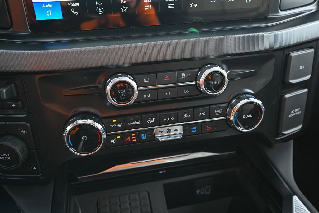 New 2026 Ford F450 Platinum w/ FX4 Off-Road Package image 32