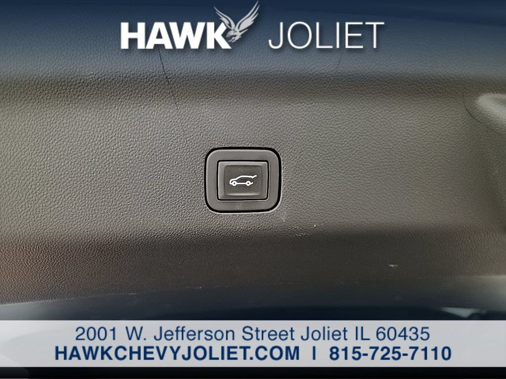 Used 2025 Chevrolet Suburban High Country AWD/4WD image 22