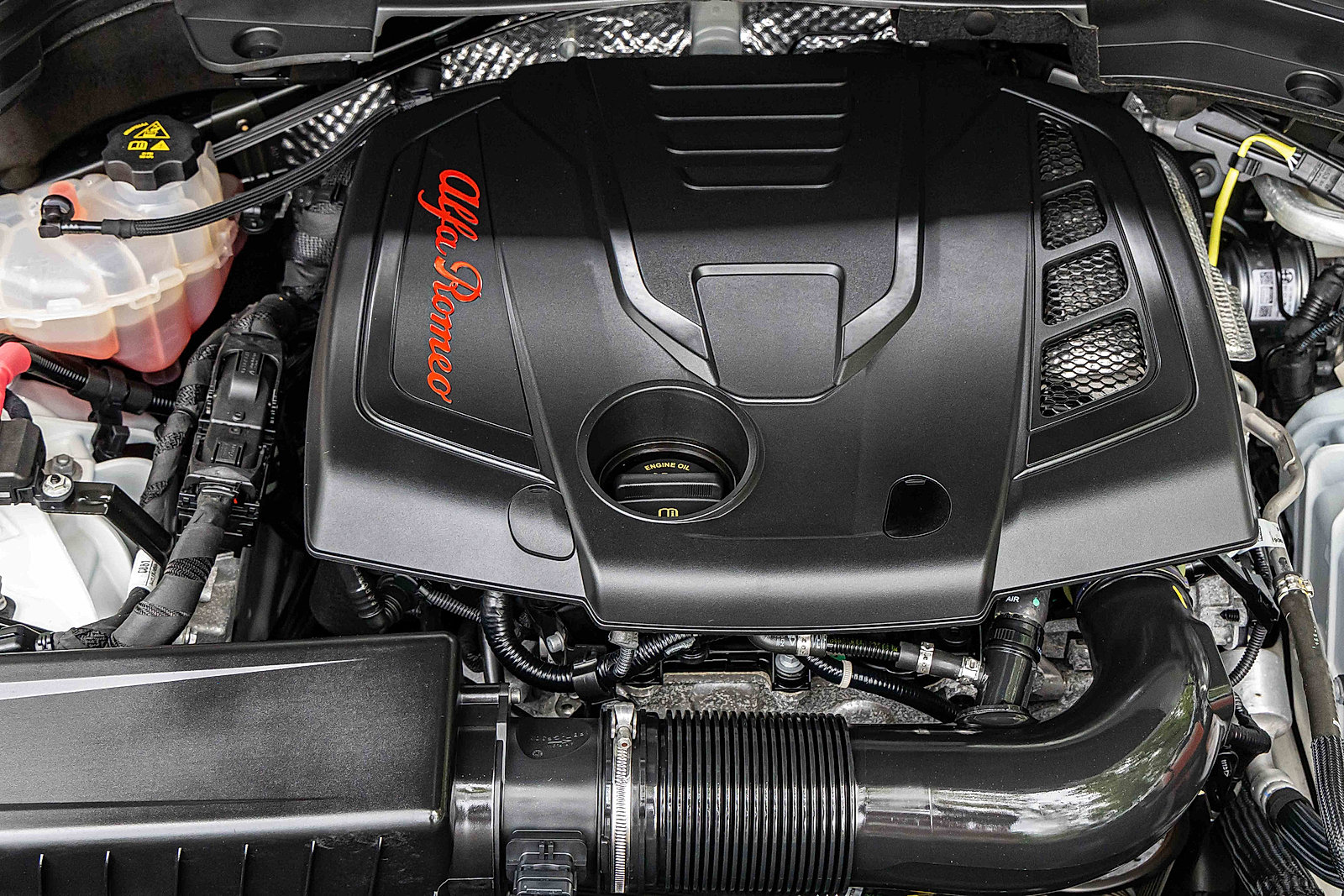 Used 2022 Alfa Romeo Stelvio Ti image 30