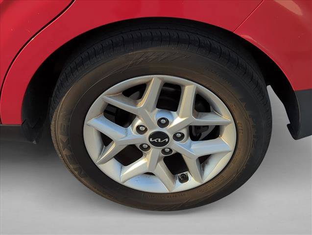 Used 2022 Kia Soul LX w/ Technology Package FWD image 7