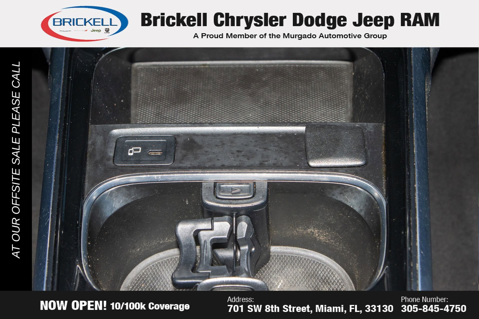 Used 2021 Mercedes-Benz GLB 250 4MATIC w/ Premium Package image 24