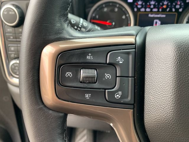 Used 2022 Chevrolet Silverado 3500 High Country w/ Technology Package image 22