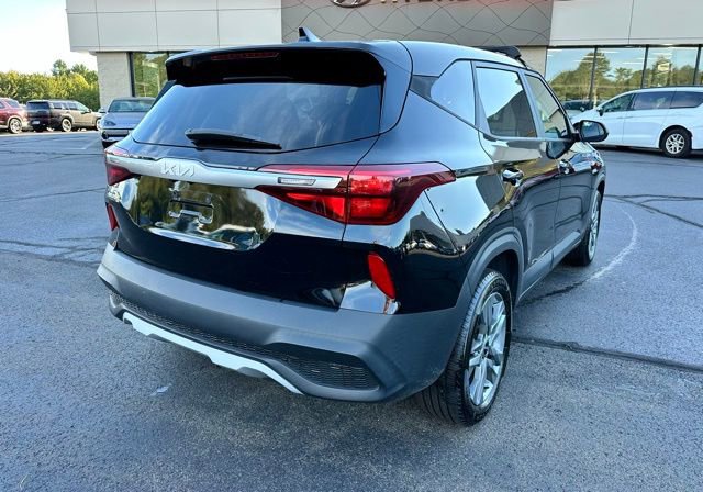 Used 2022 Kia Seltos LX AWD/4WD image 5
