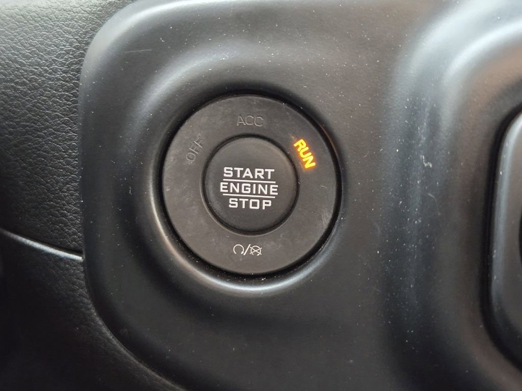 Used 2022 Jeep Wrangler Unlimited Sport image 20