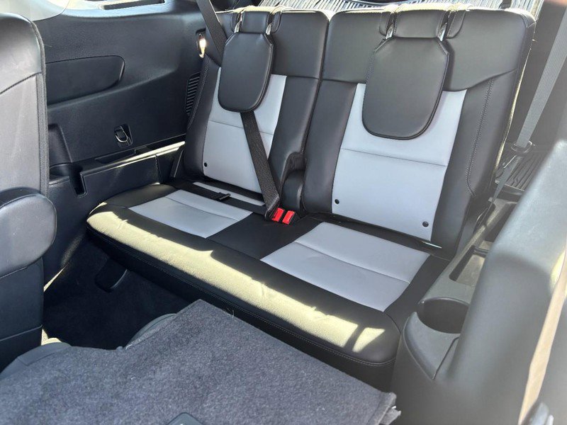 Used 2023 Ford Explorer XLT w/ Equipment Group 202A image 12