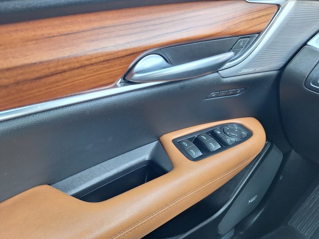 Certified 2023 Cadillac XT5 Premium Luxury image 18