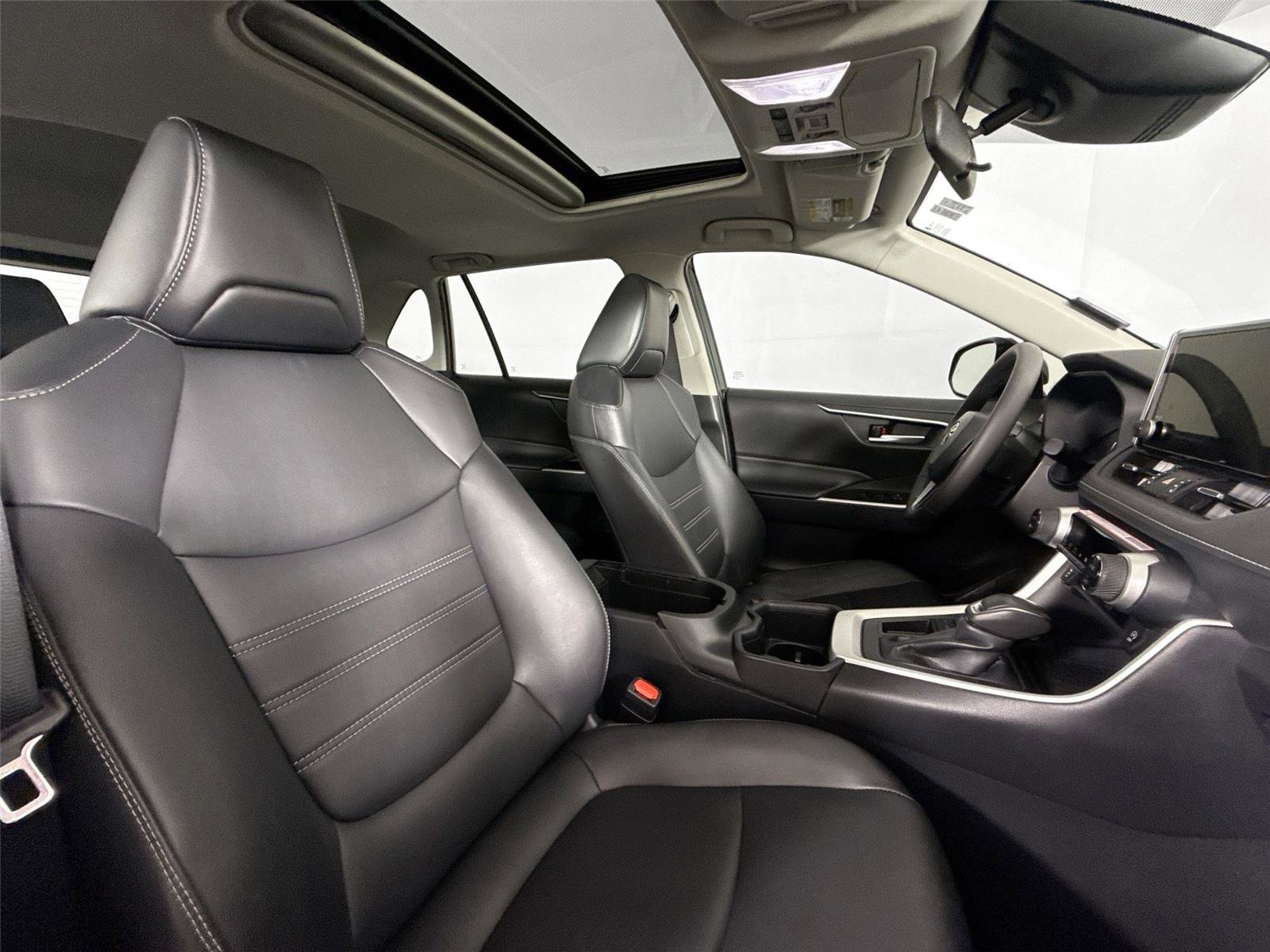 Certified 2025 Toyota RAV4 XLE Premium FWD image 40