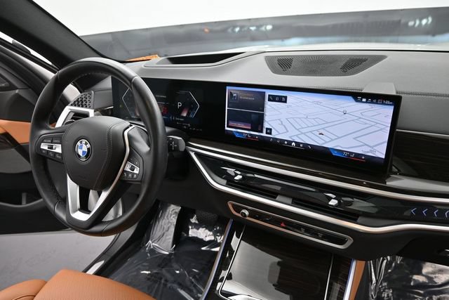 Used 2024 BMW X5 xDrive40i w/ Premium Package AWD/4WD image 17