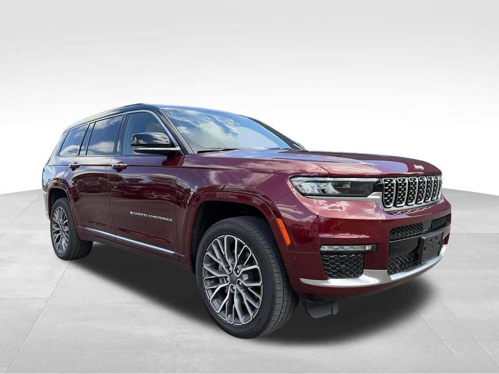 Used 2025 Jeep Grand Cherokee L Summit AWD/4WD image 1