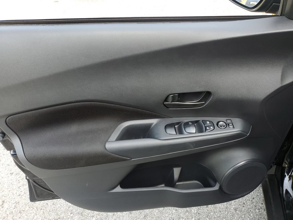 Certified 2025 Nissan Kicks Play S FWD image 15