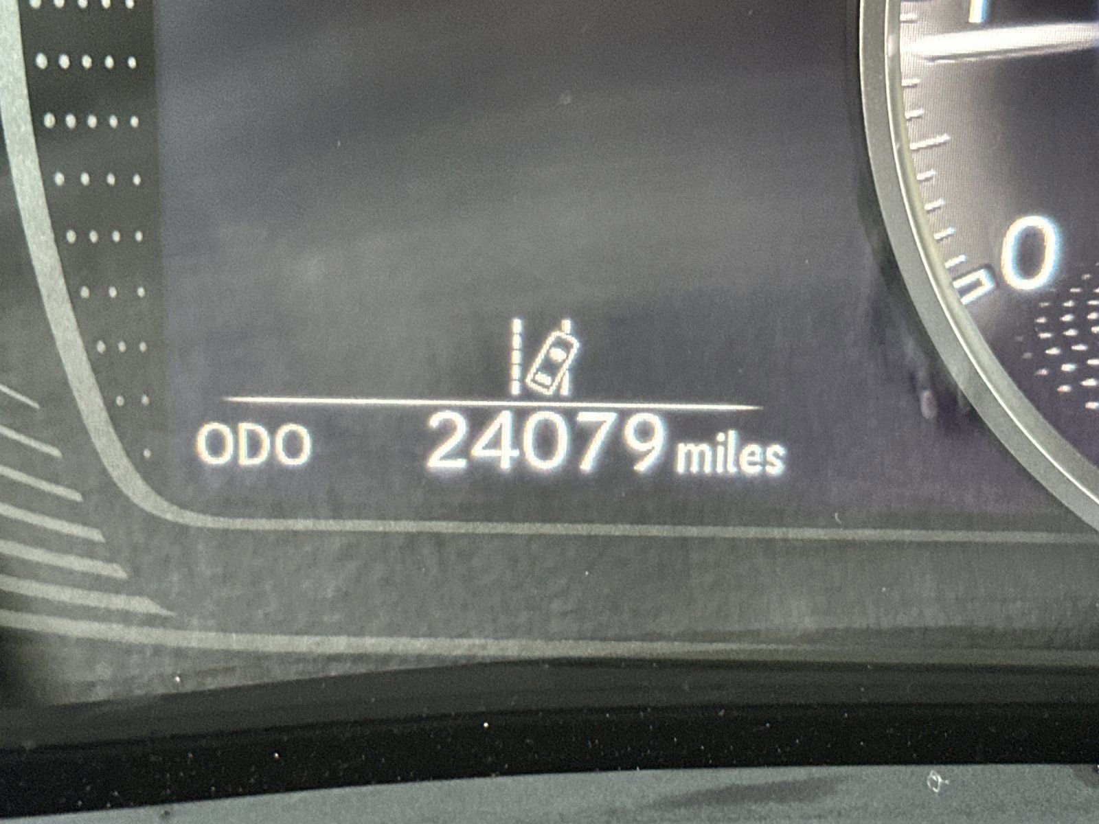 Used 2019 Lexus UX 200 w/ Premium Package image 30