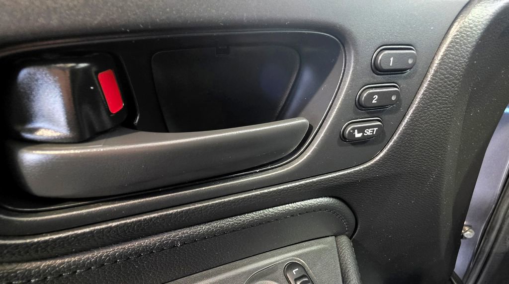 Used 2024 Honda Odyssey EX-L image 18