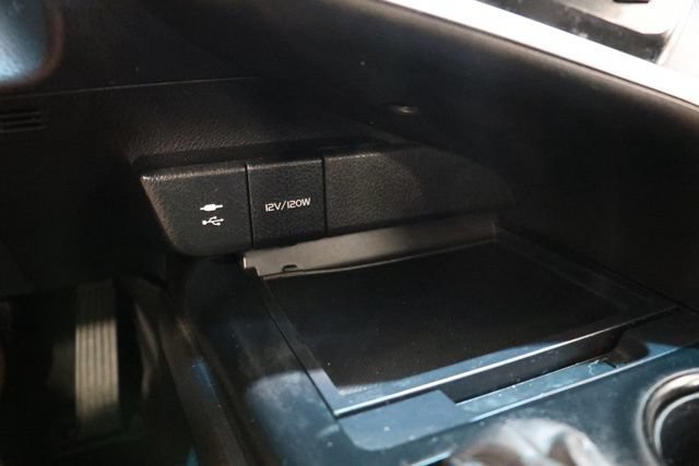 Used 2019 Toyota Camry SE FWD image 27