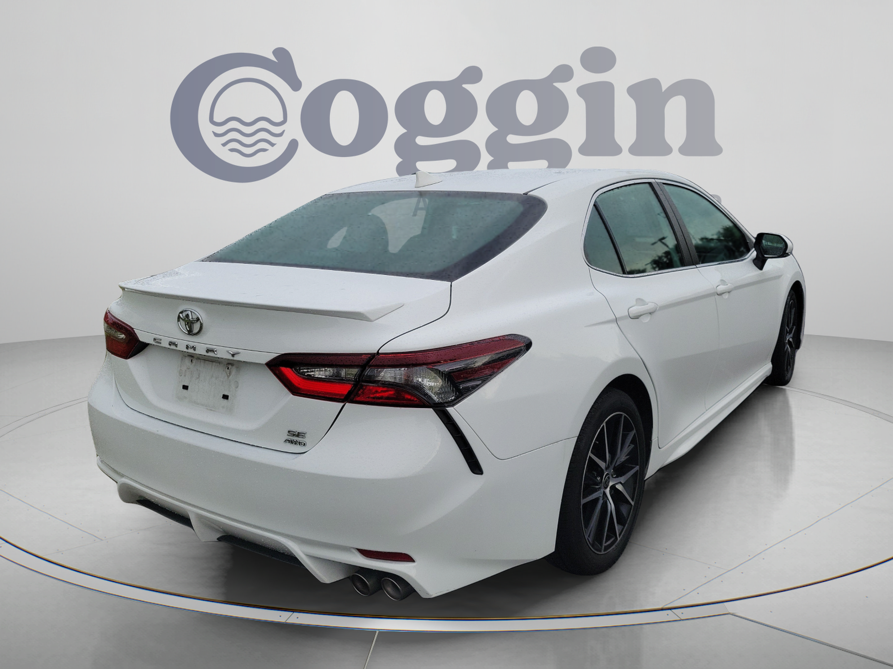 Used 2023 Toyota Camry SE AWD/4WD image 5