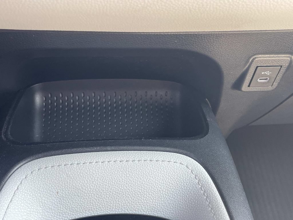 Used 2024 Toyota Corolla SE FWD image 19