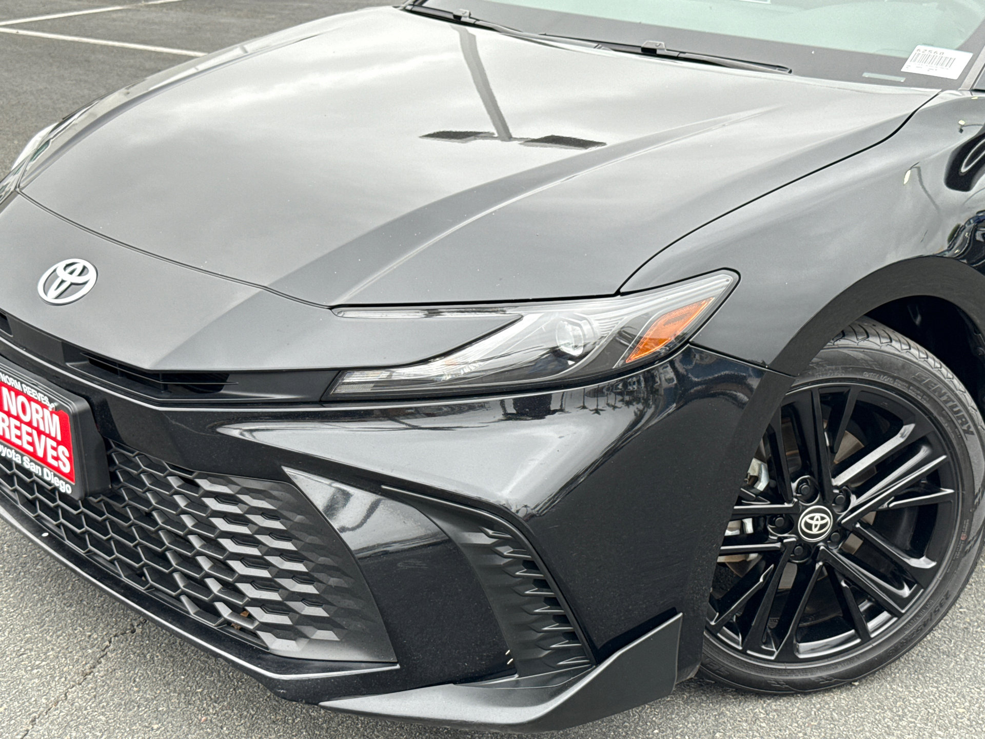 Certified 2025 Toyota Camry SE FWD image 3