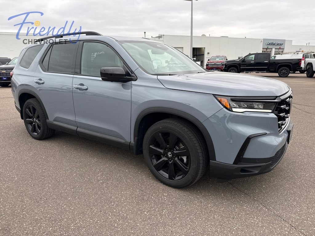 Used 2025 Honda Pilot Black Edition image 7