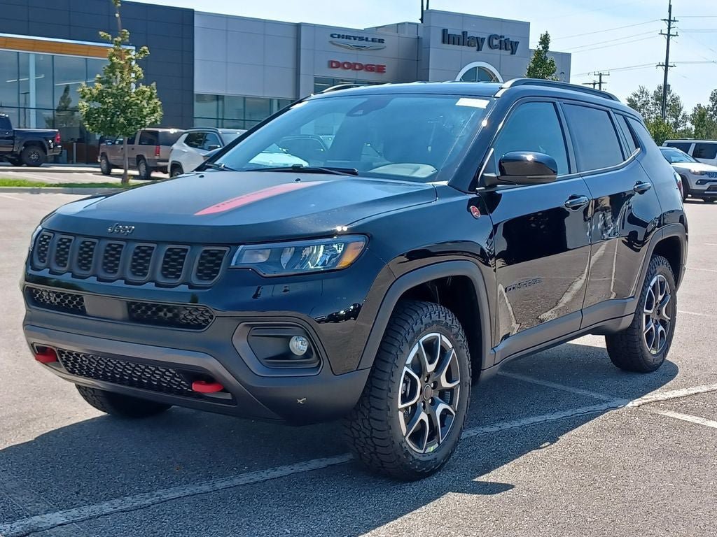 New 2026 Jeep Compass Trailhawk AWD/4WD image 2