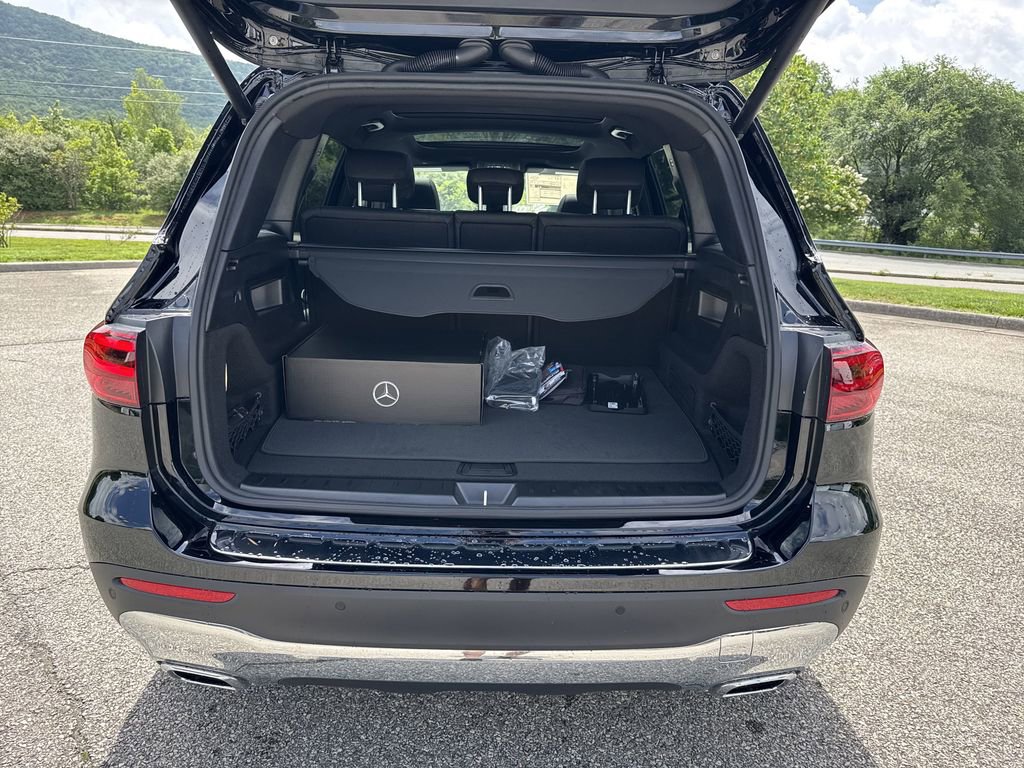 New 2025 Mercedes-Benz GLB 250 4MATIC image 12