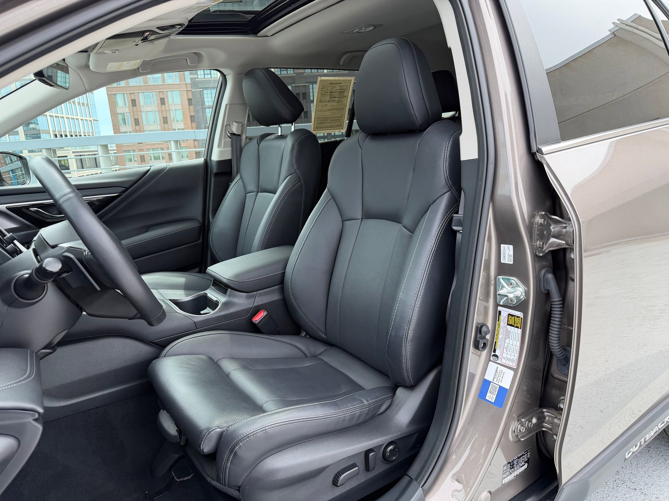 Used 2024 Subaru Outback Limited AWD/4WD image 5