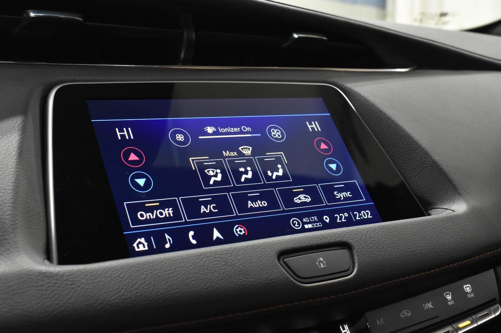 Certified 2023 Cadillac XT4 Sport image 16