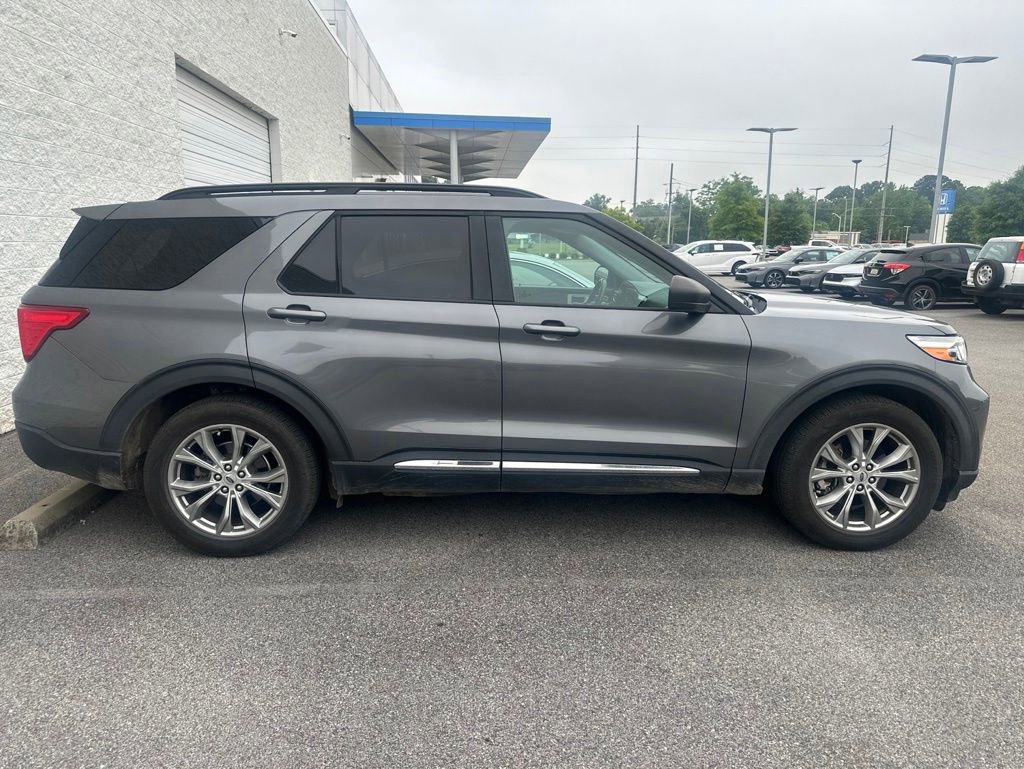 Used 2021 Ford Explorer XLT w/ Equipment Group 202A RWD image 5