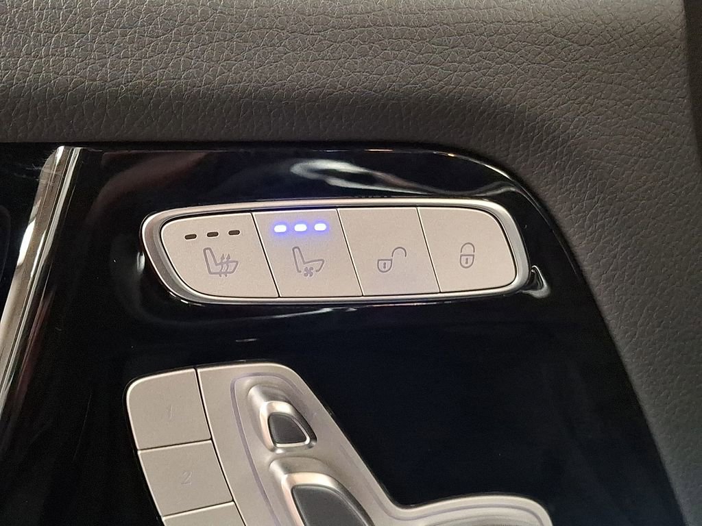 Used 2025 Mercedes-Benz G 63 AMG 4MATIC image 23