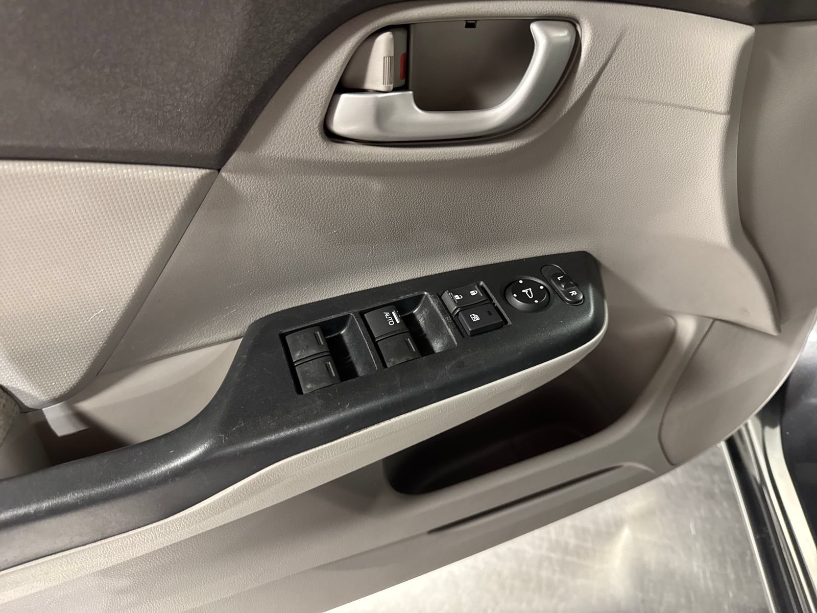 Used 2012 Honda Civic LX image 12