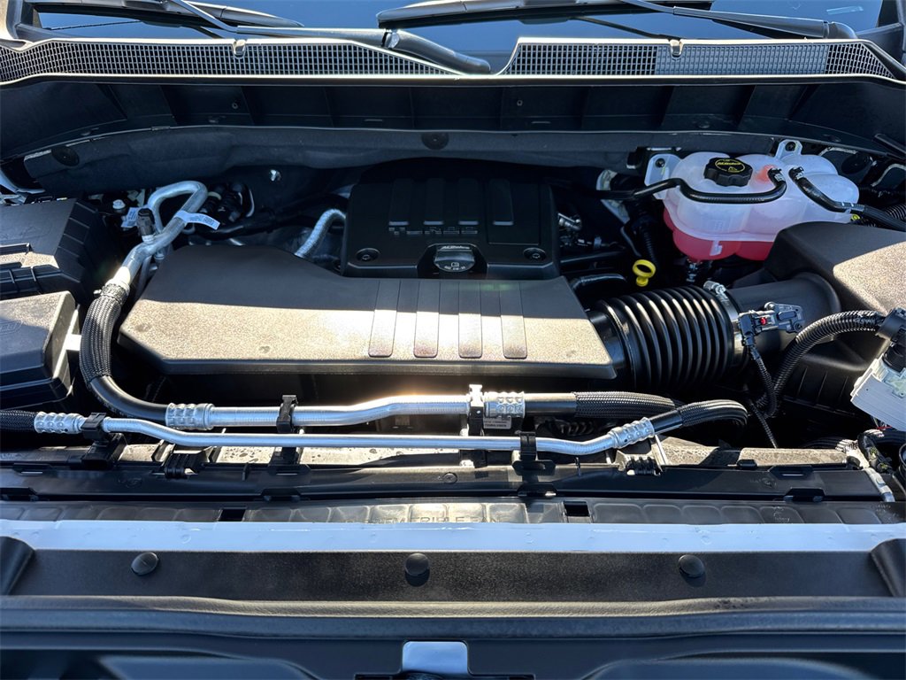 Used 2025 Chevrolet Silverado 1500 RST image 9