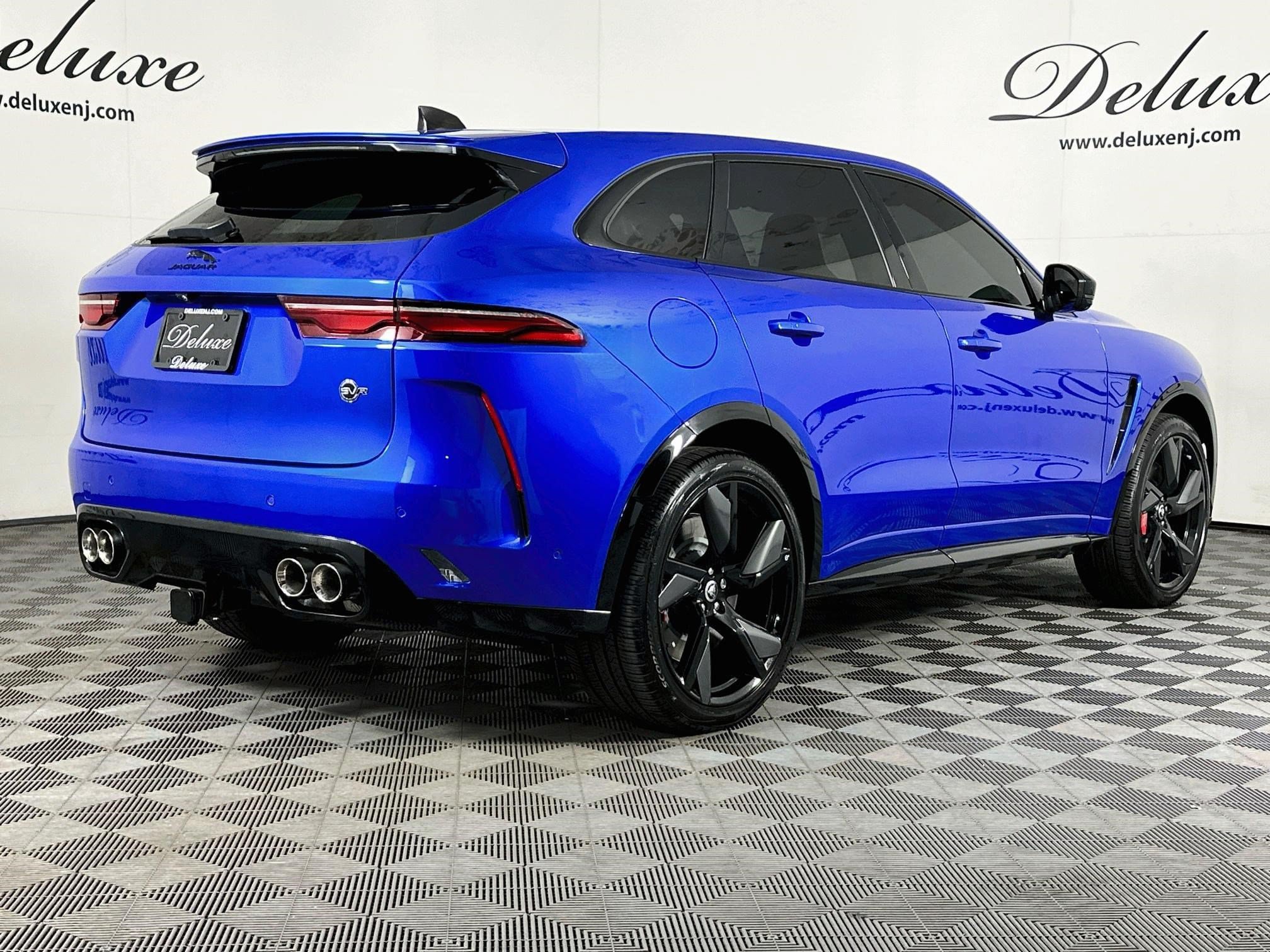 Used 2025 Jaguar F-PACE SVR AWD/4WD image 6