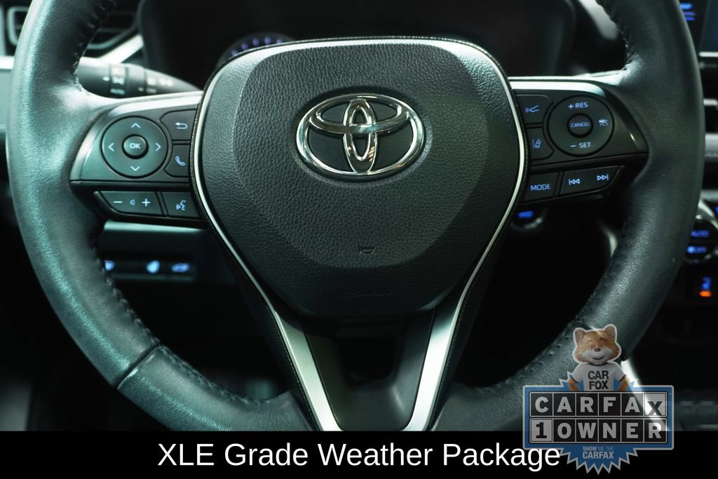 Used 2021 Toyota RAV4 XLE w/ Convenience Package AWD/4WD image 4