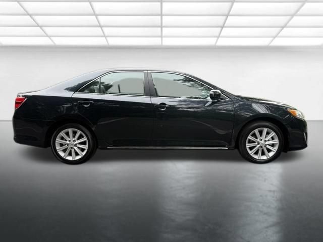 Used 2013 Toyota Camry XLE FWD image 6
