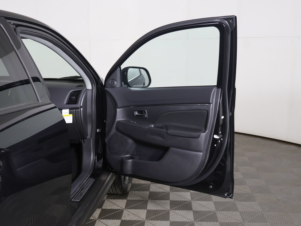 New 2027 Mitsubishi Outlander Sport ES AWD/4WD image 16