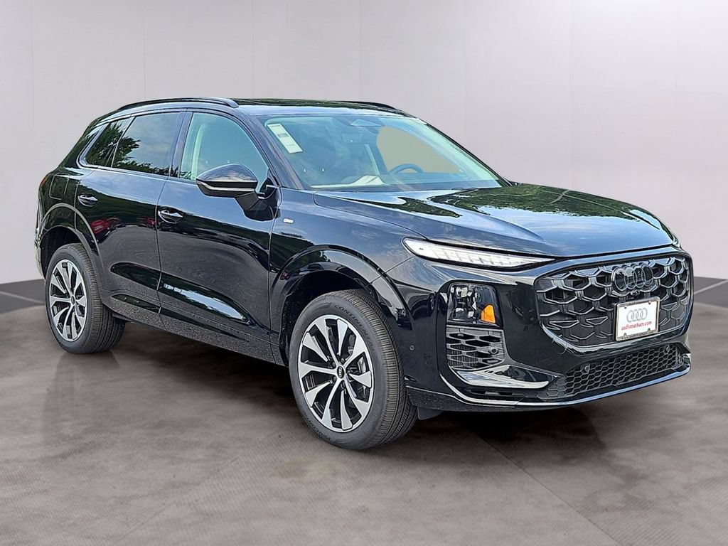 New 2026 Audi Q3 quattro 2.0T AWD/4WD image 2