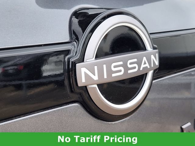 Certified 2026 Nissan Pathfinder Platinum FWD image 10