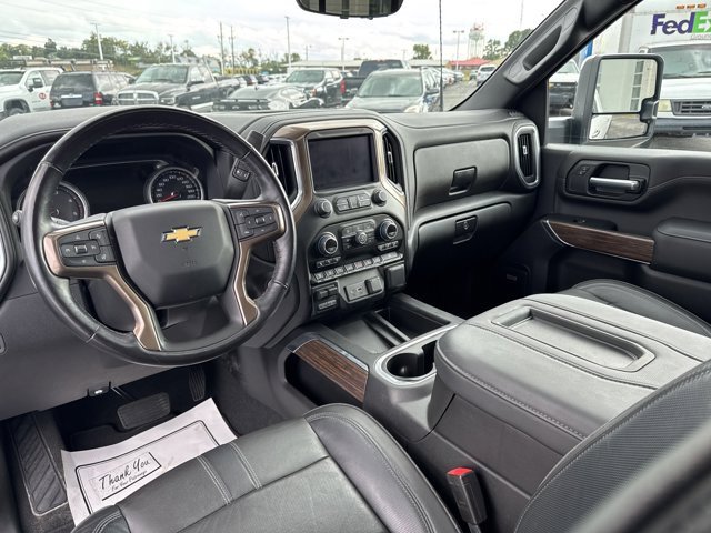 Used 2022 Chevrolet Silverado 2500 High Country image 14